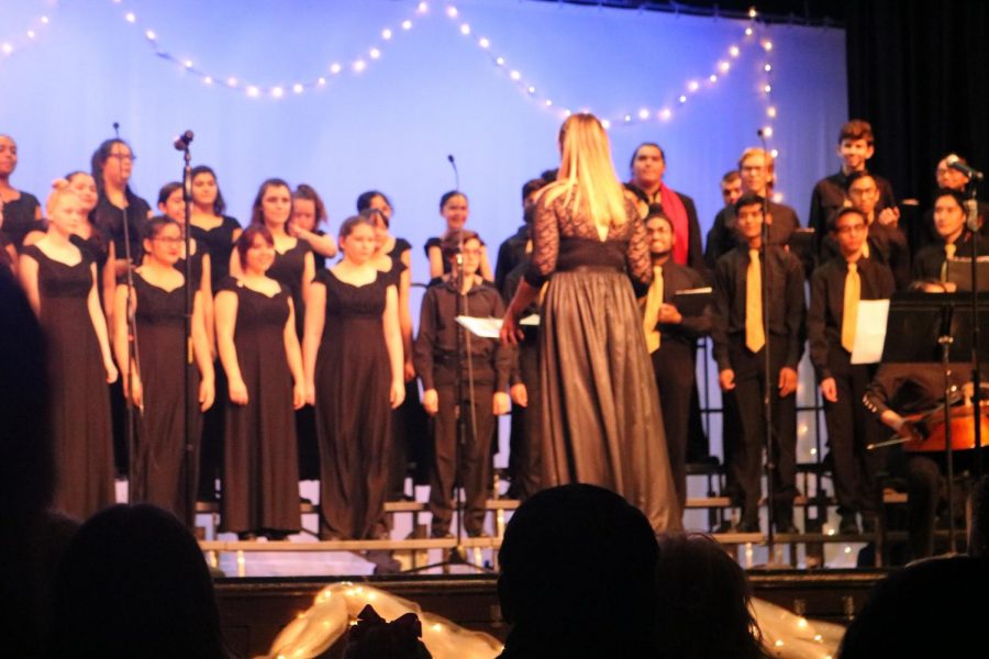 CHS Winter Choir Concert review