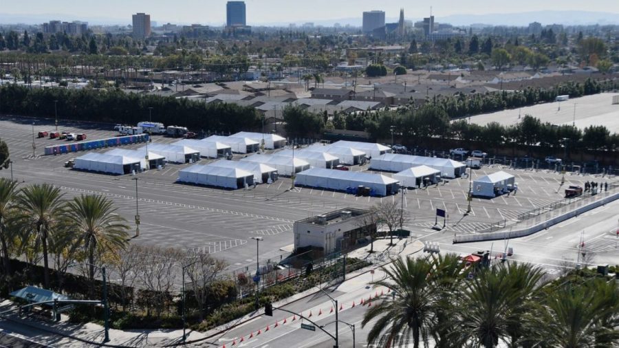 The Disneyland parking lot as become a vaccination super-site in Orange County (Courtesy of Healthline).